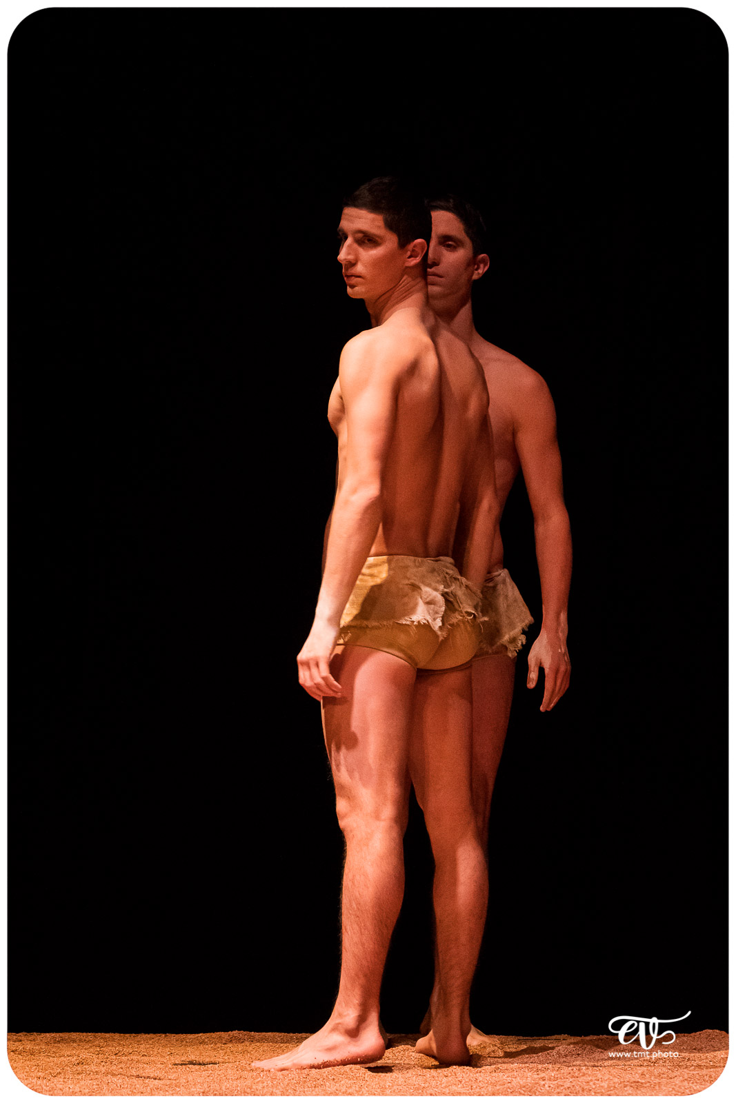 MY LAND (RECIRQUEL COMPANY)